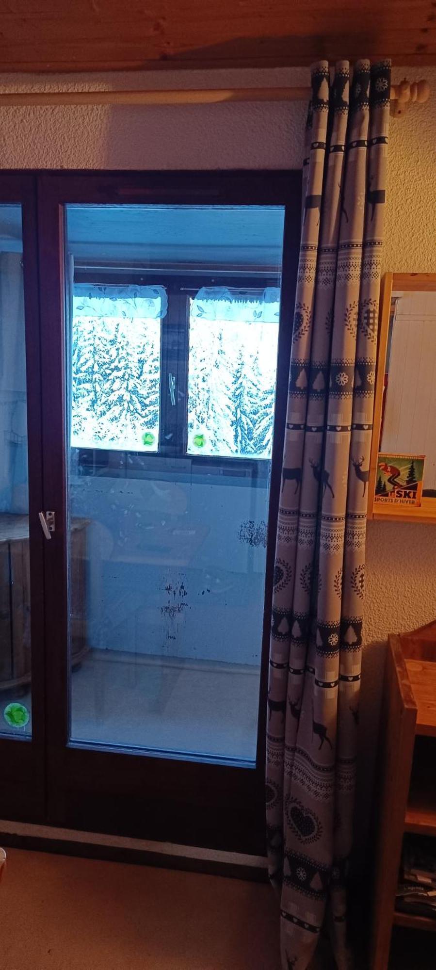 Appartement dernier étage au pied des pistes HIRMENTAZ Bellevaux Esterno foto