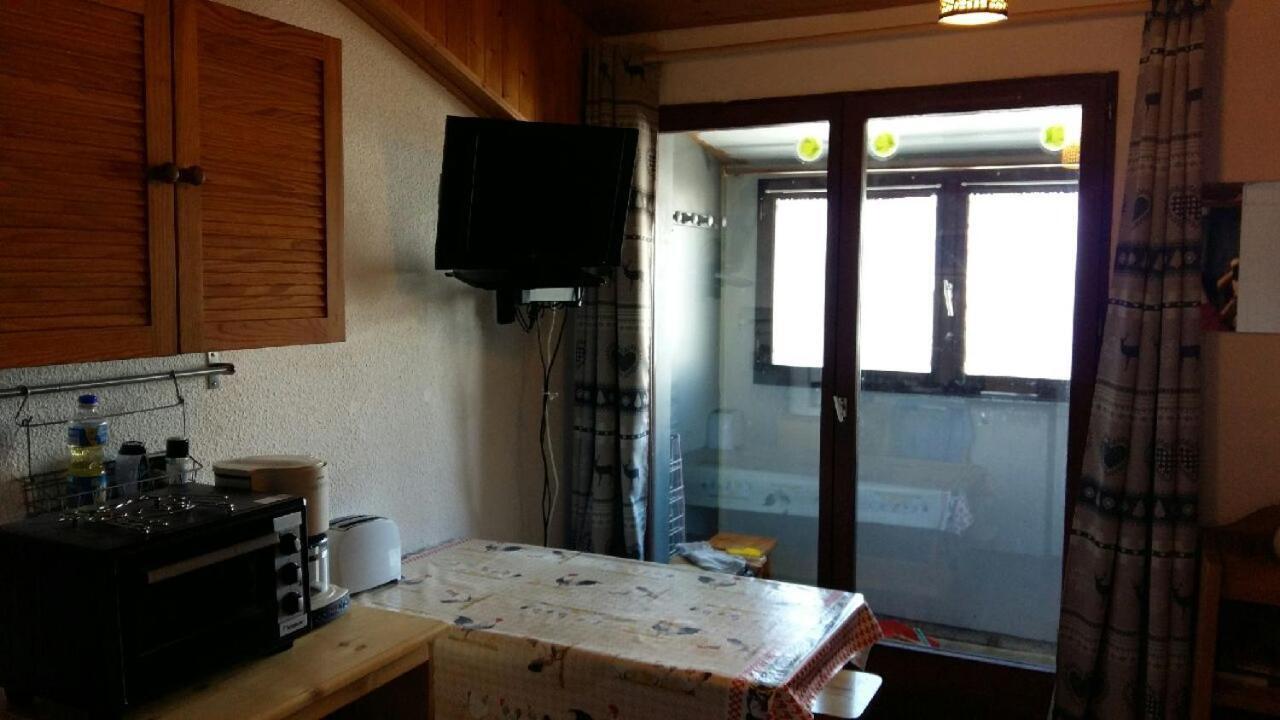 Appartement dernier étage au pied des pistes HIRMENTAZ Bellevaux Esterno foto